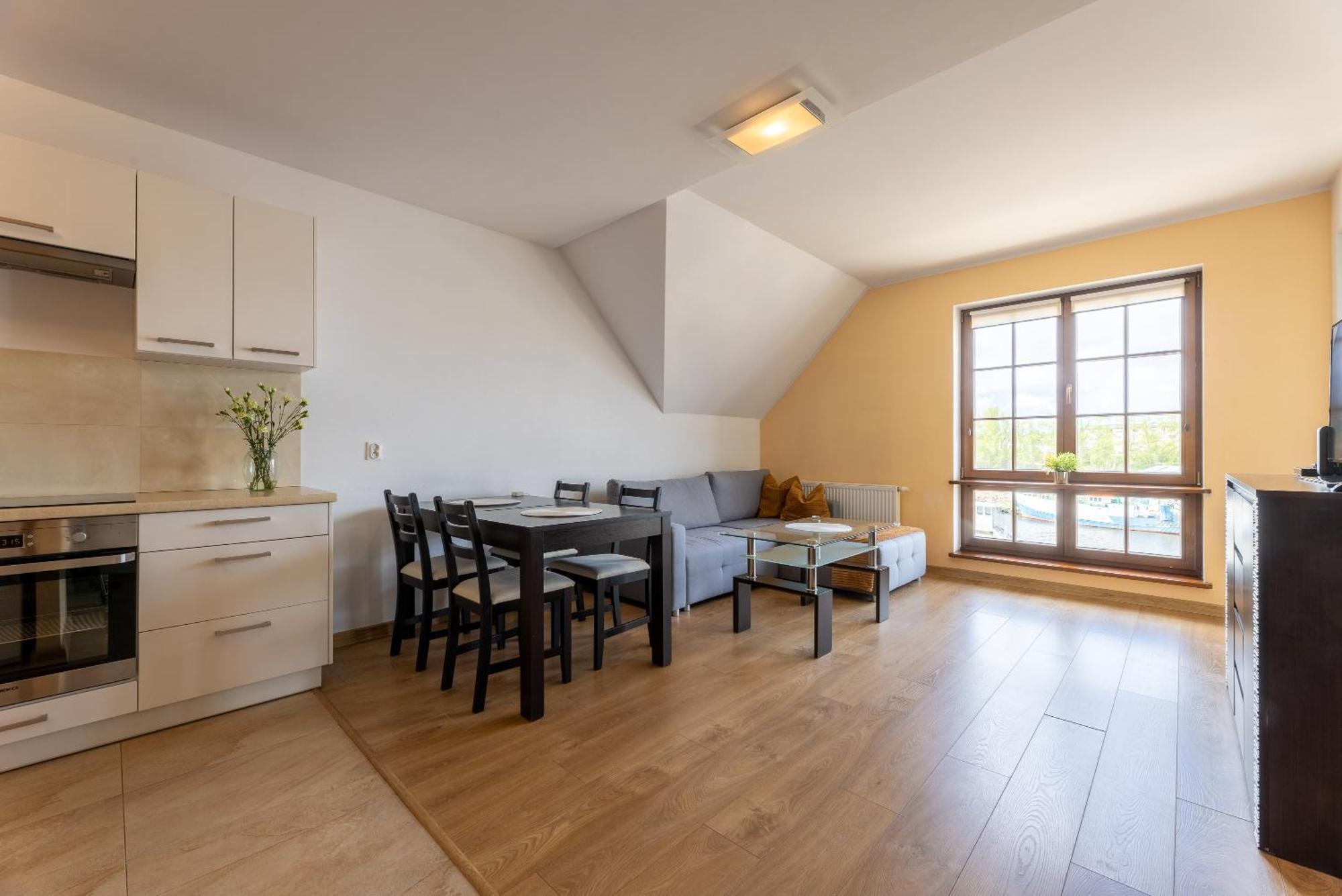 Apartamenty Baltyckie - Bulwar Portowy - Widok Na Port, Centrum, Najlepsza Lokalizacja W Ustce Ustka Ngoại thất bức ảnh