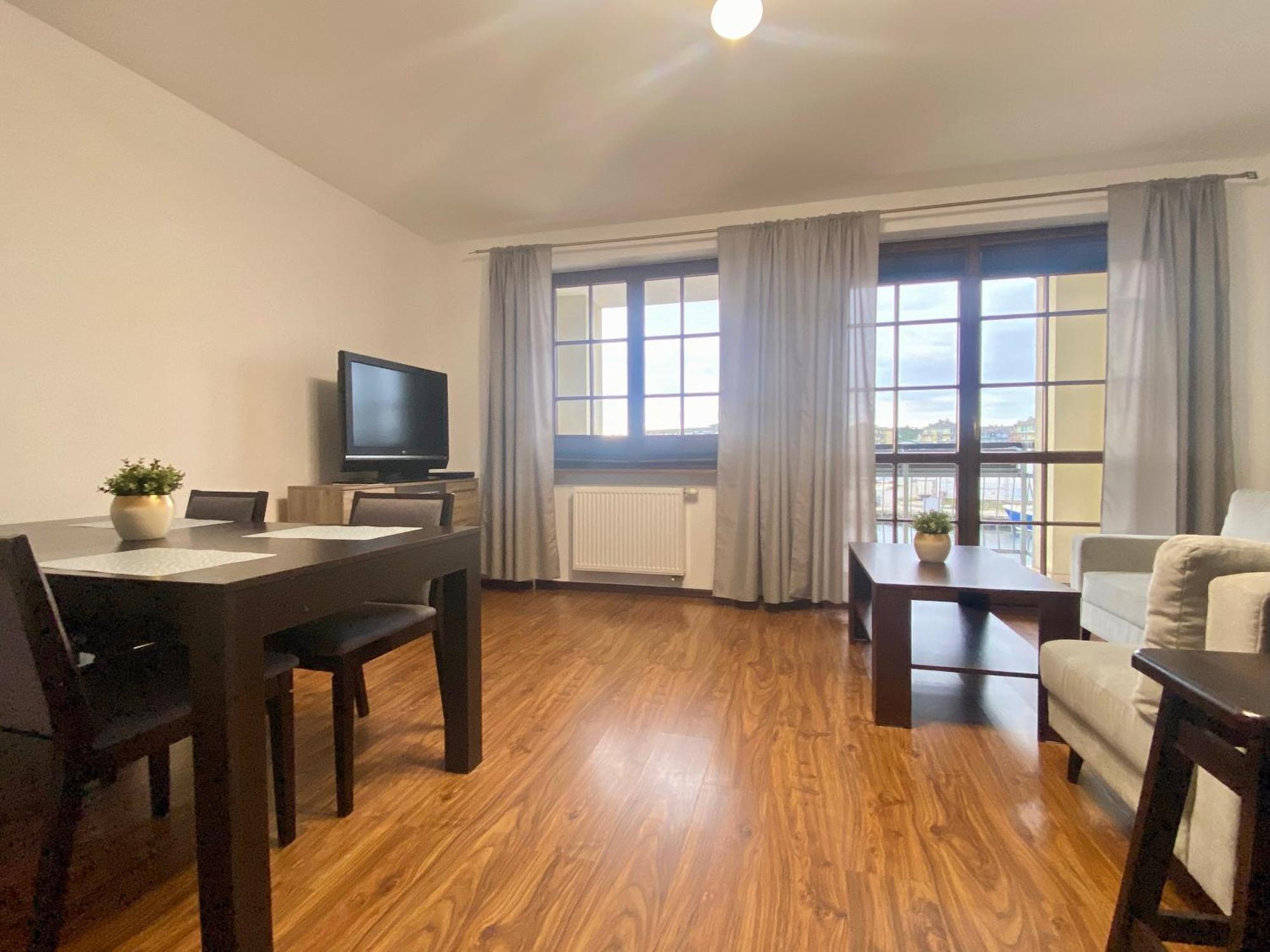 Apartamenty Baltyckie - Bulwar Portowy - Widok Na Port, Centrum, Najlepsza Lokalizacja W Ustce Ustka Phòng bức ảnh